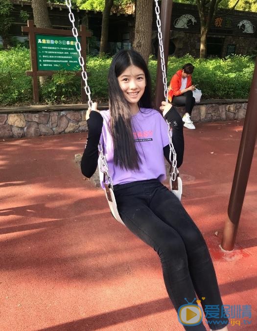 赵蕴卓旅行照 赵蕴卓高清写真_赵蕴卓高清剧照