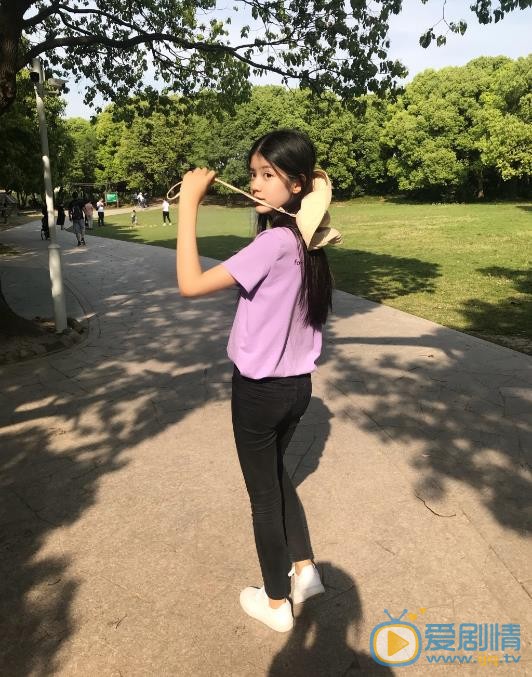 赵蕴卓旅行照 赵蕴卓高清写真_赵蕴卓高清剧照