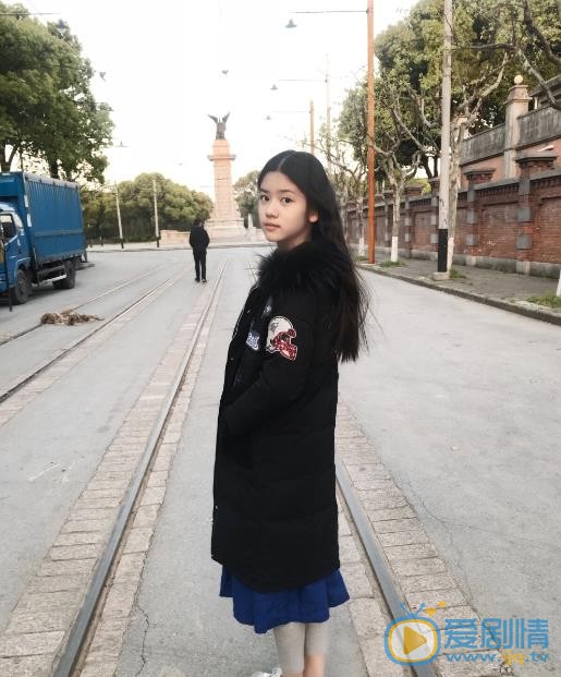 赵蕴卓唯美街拍 赵蕴卓高清写真_赵蕴卓高清剧照