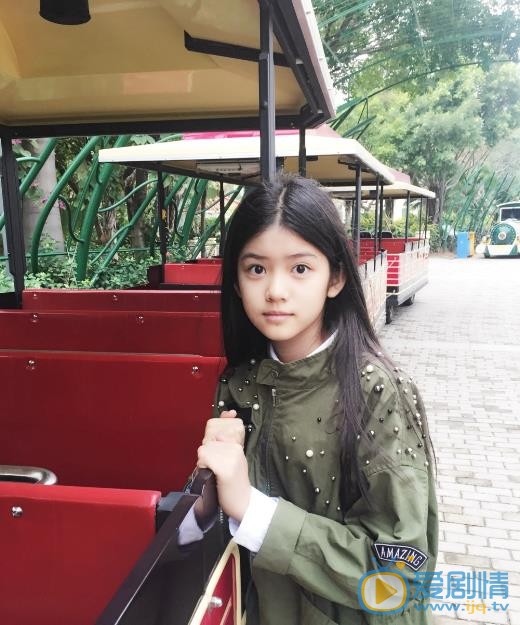 赵蕴卓唯美街拍 赵蕴卓高清写真_赵蕴卓高清剧照