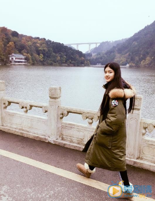 赵蕴卓旅行照 赵蕴卓高清写真_赵蕴卓高清剧照