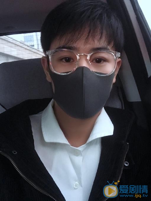 董成明生活照 董成明高清写真_董成明高清剧照