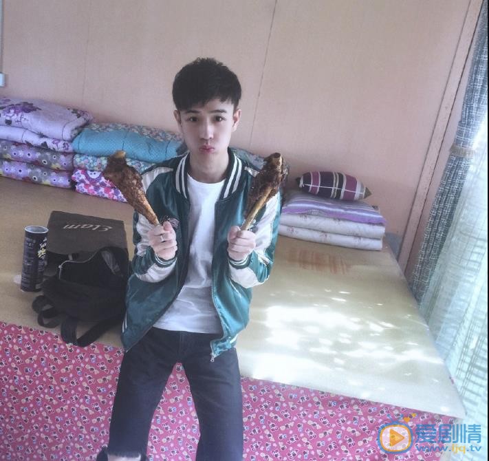 董成明片场照 董成明高清写真_董成明高清剧照