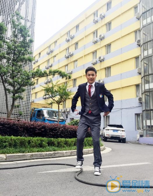 董成明片场照 董成明高清写真_董成明高清剧照