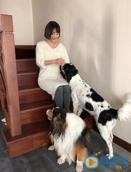 强东玥生活照 强东玥高清写真_强东玥高清剧照