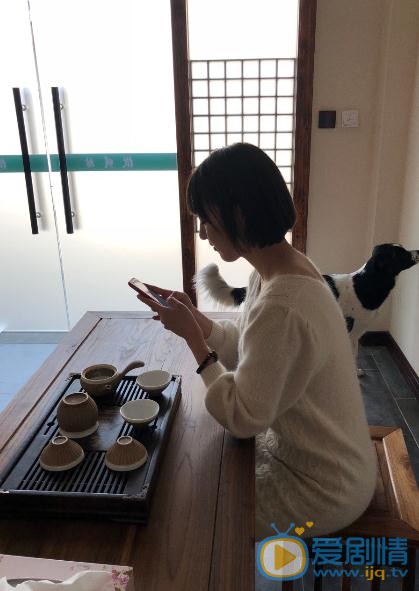 强东玥生活照 强东玥高清写真_强东玥高清剧照