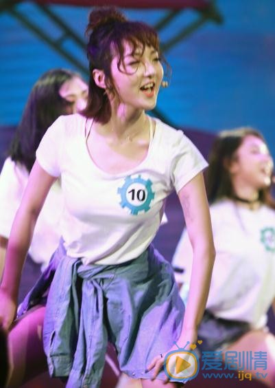 强东玥《超级女声》节目照 强东玥高清写真_强东玥高清剧照