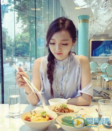 强东玥生活照 强东玥高清写真_强东玥高清剧照