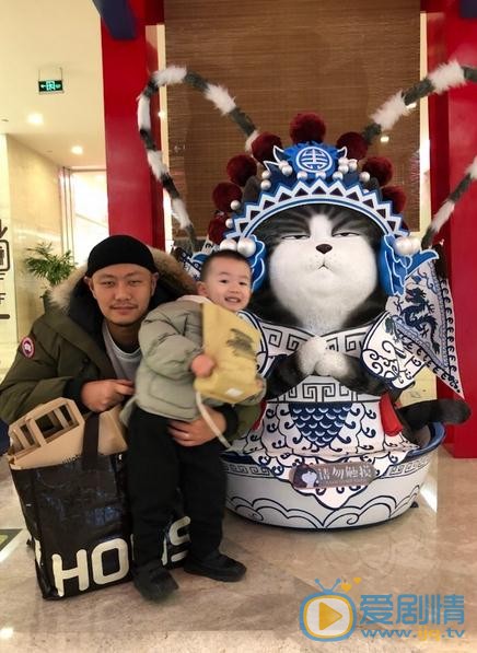 赵荀家人照 赵荀高清写真_赵荀高清剧照