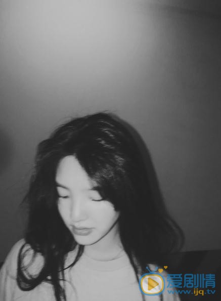章若楠夜色写真 章若楠高清写真_章若楠高清剧照
