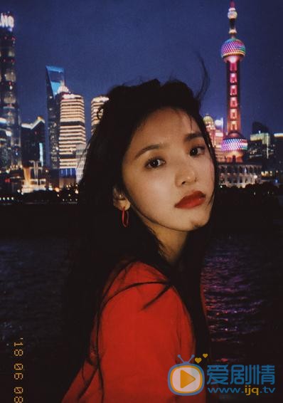 章若楠夜色写真 章若楠高清写真_章若楠高清剧照