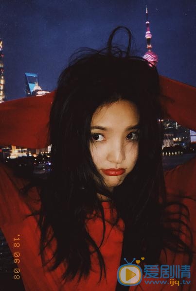章若楠夜色写真 章若楠高清写真_章若楠高清剧照