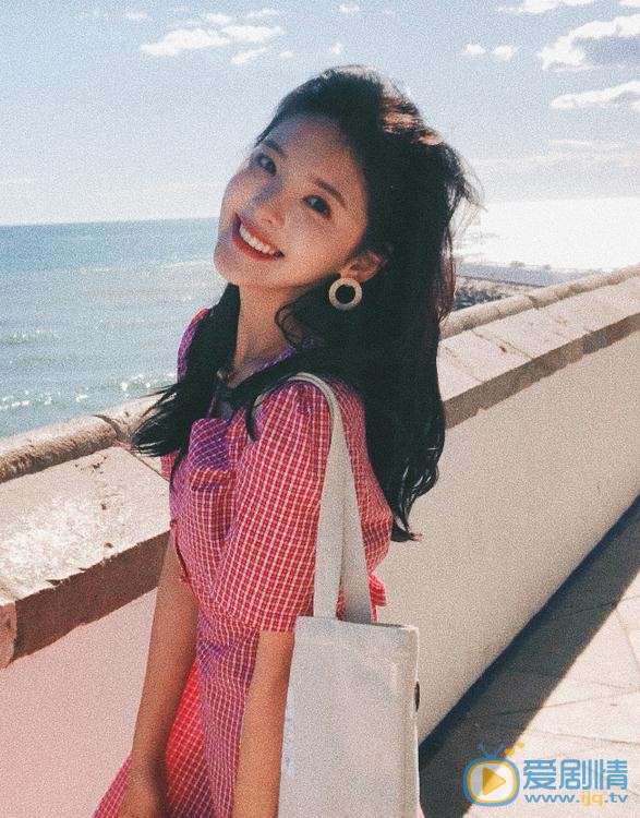 章若楠街拍写真 章若楠高清写真_章若楠高清剧照