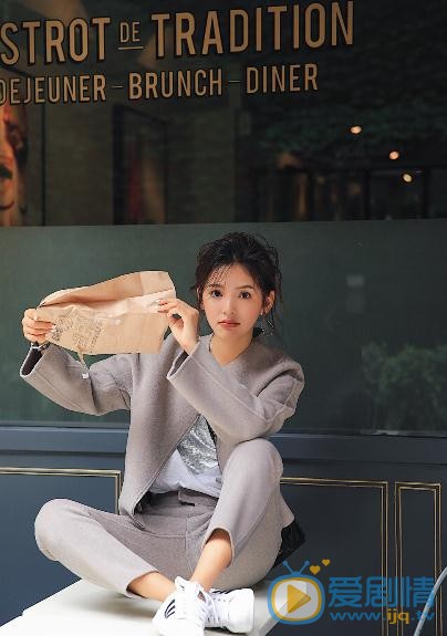 章若楠时尚街拍 章若楠高清写真_章若楠高清剧照