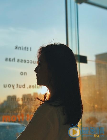 章若楠街拍写真 章若楠高清写真_章若楠高清剧照