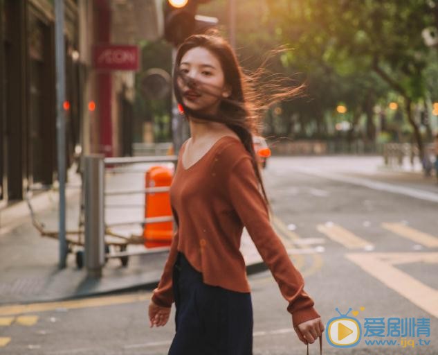章若楠街拍写真 章若楠高清写真_章若楠高清剧照