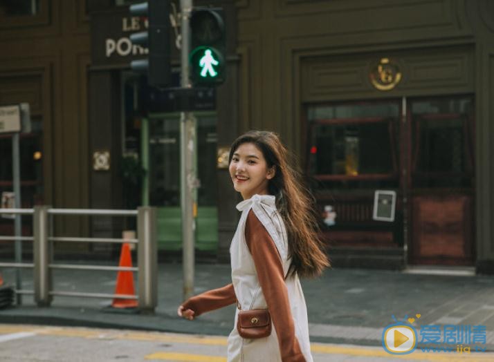章若楠街拍写真 章若楠高清写真_章若楠高清剧照