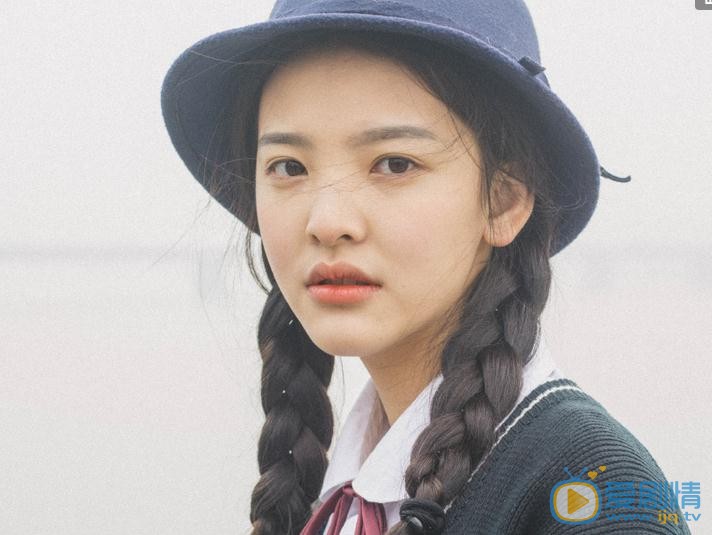 章若楠制服写真 章若楠高清写真_章若楠高清剧照