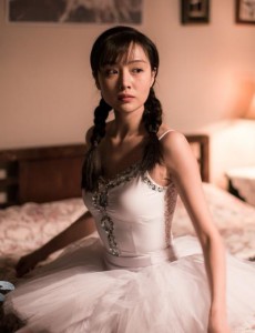 面具赵冬梅是特务吗？魏一平让李春秋和赵冬梅结婚的目的是什么？