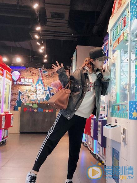 文吉儿随性写真 文吉儿高清写真_文吉儿高清剧照