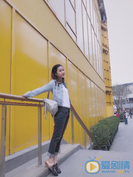 文吉儿随性写真 文吉儿高清写真_文吉儿高清剧照