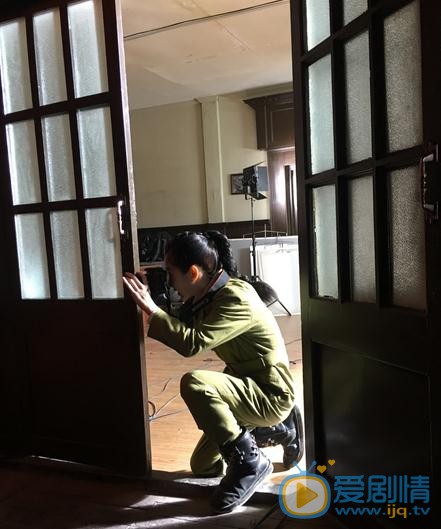 周奕彤片场照 周奕彤高清写真_周奕彤高清剧照