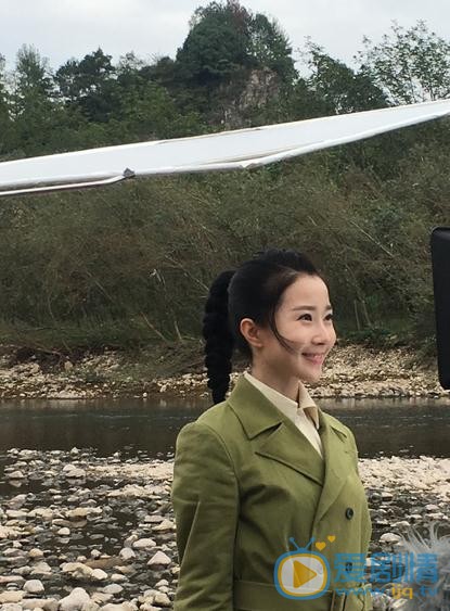 周奕彤片场照 周奕彤高清写真_周奕彤高清剧照