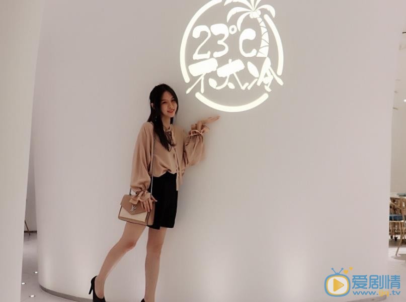 阿冷活动照 阿冷高清写真_阿冷高清剧照