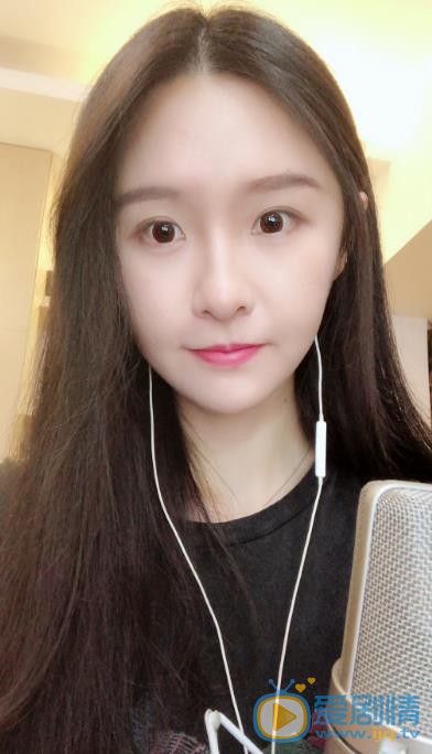 阿冷素颜自拍照 阿冷高清写真_阿冷高清剧照