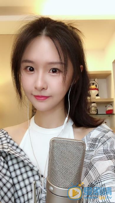 阿冷素颜自拍照 阿冷高清写真_阿冷高清剧照