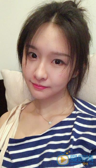 阿冷素颜自拍照 阿冷高清写真_阿冷高清剧照