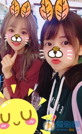 赖美云与人合照 赖美云高清写真_赖美云高清剧照