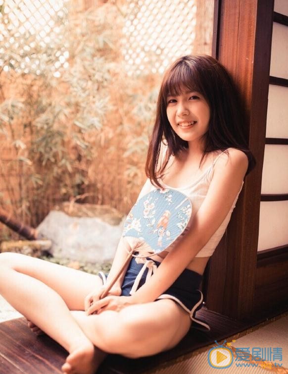 赖美云夏日写真 赖美云高清写真_赖美云高清剧照