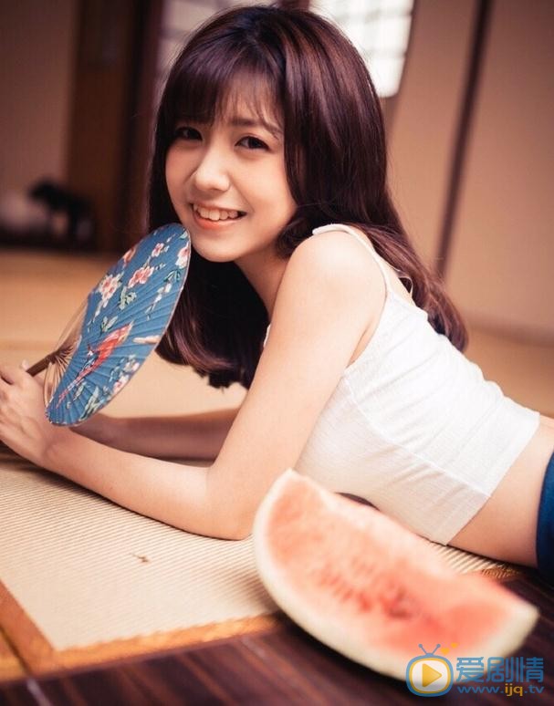 赖美云夏日写真 赖美云高清写真_赖美云高清剧照