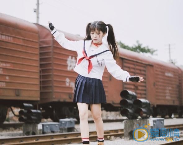 赖美云制服写真 赖美云高清写真_赖美云高清剧照