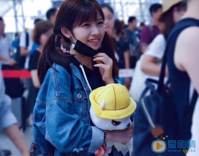 赖美云机场照 赖美云高清写真_赖美云高清剧照