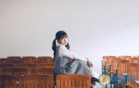 赖美云制服写真 赖美云高清写真_赖美云高清剧照