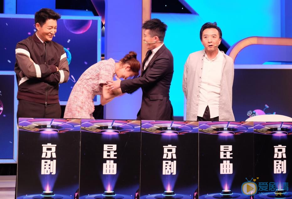 郑斯仁活动照 郑斯仁高清写真_郑斯仁高清剧照
