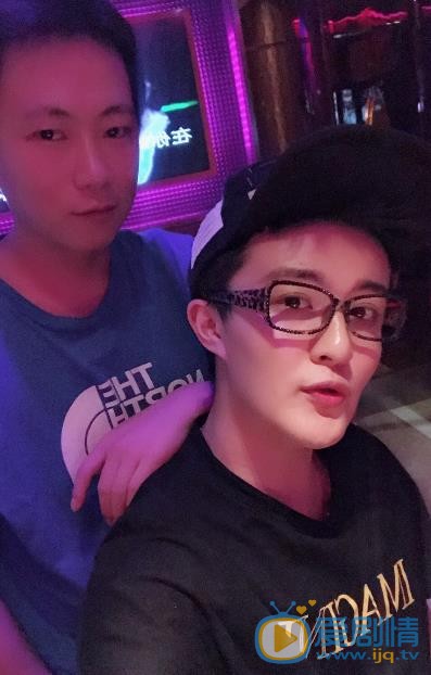 郑斯仁生活照 郑斯仁高清写真_郑斯仁高清剧照