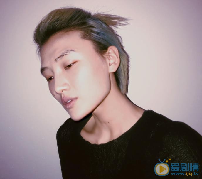 王曼玉素颜自拍照 王曼玉高清写真_王曼玉高清剧照