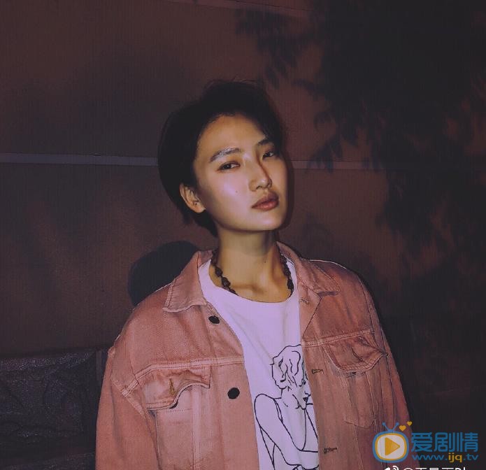 王曼玉生活照 王曼玉高清写真_王曼玉高清剧照
