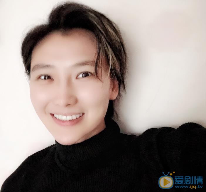 王曼玉素颜自拍照 王曼玉高清写真_王曼玉高清剧照