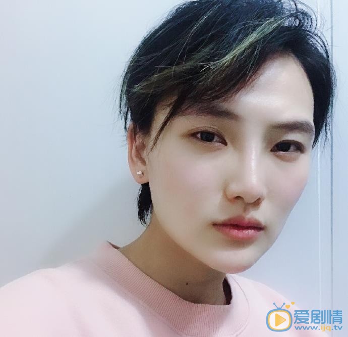 王曼玉素颜自拍照 王曼玉高清写真_王曼玉高清剧照