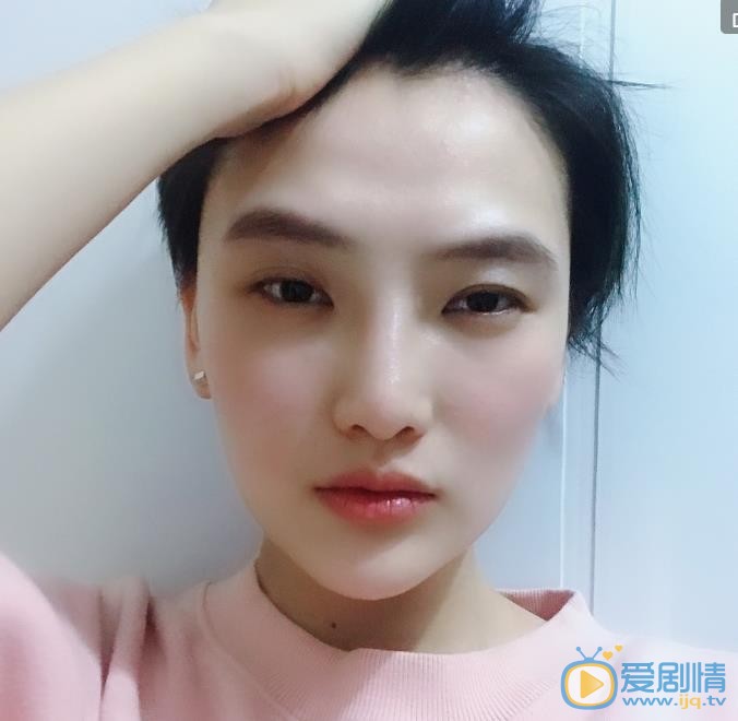 王曼玉素颜自拍照 王曼玉高清写真_王曼玉高清剧照