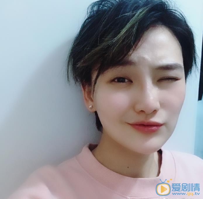 王曼玉素颜自拍照 王曼玉高清写真_王曼玉高清剧照
