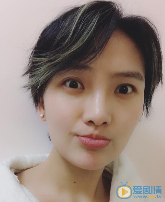 王曼玉素颜自拍照 王曼玉高清写真_王曼玉高清剧照