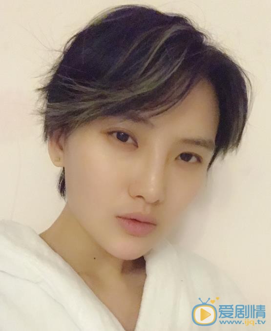 王曼玉素颜自拍照 王曼玉高清写真_王曼玉高清剧照