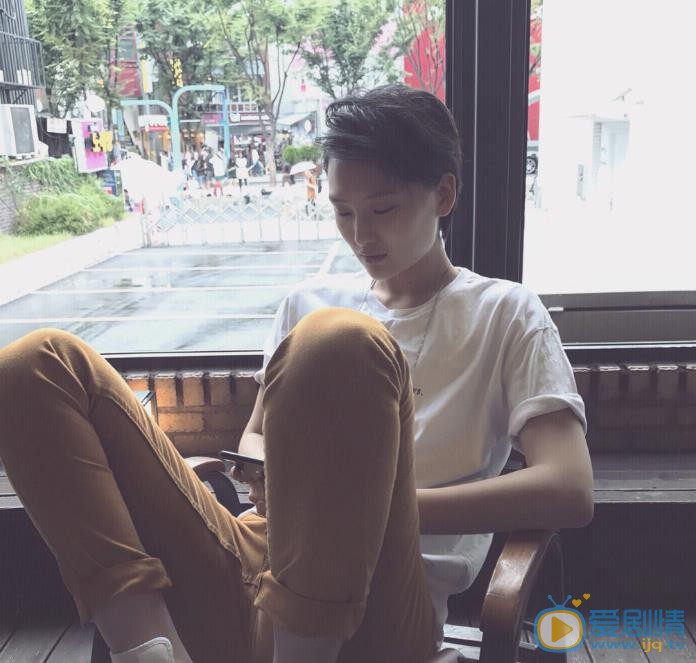王曼玉生活照 王曼玉高清写真_王曼玉高清剧照