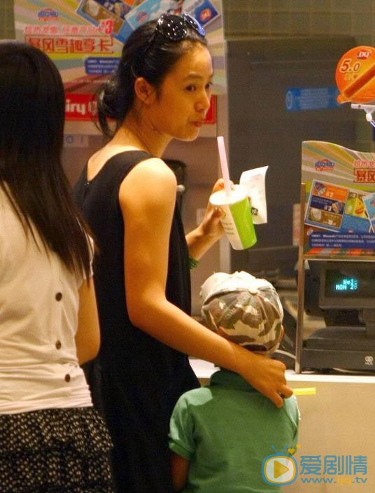 周韵生活照 周韵高清写真_周韵高清剧照