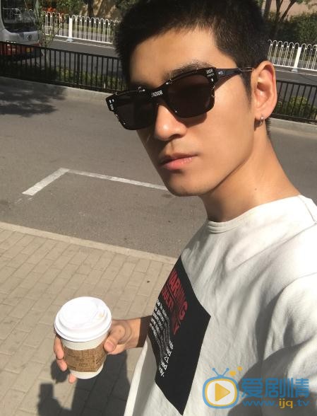 陈叶生生活照 陈叶生高清写真_陈叶生高清剧照